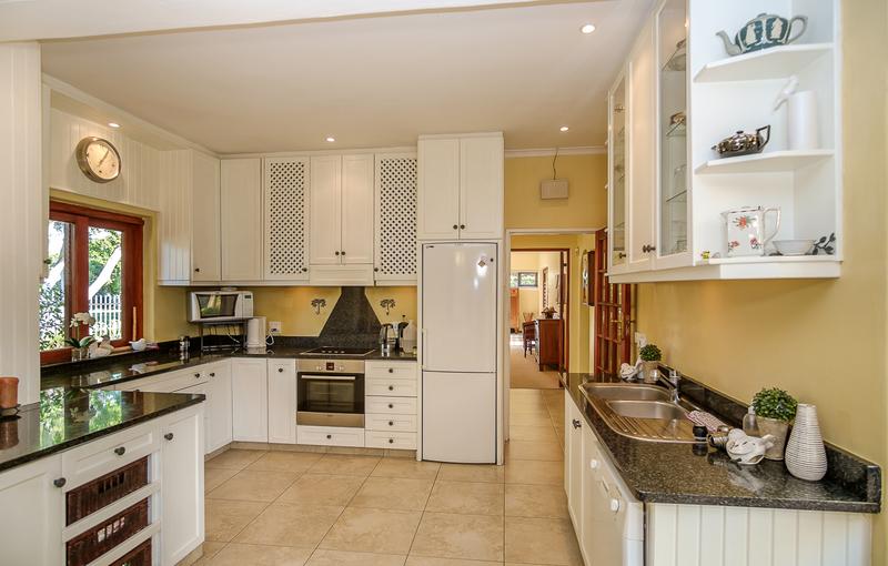 To Let 3 Bedroom Property for Rent in Bergvliet Western Cape